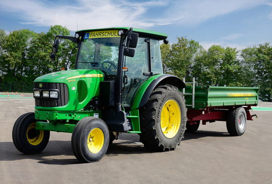 John Deere 5070M